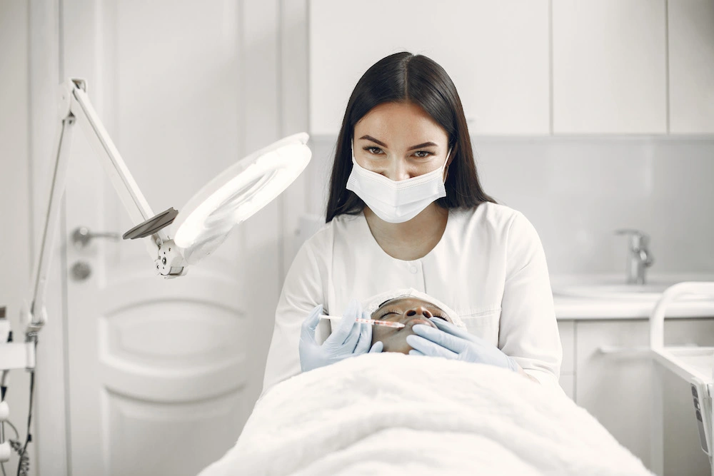 Beauty Academy vs Traditional Beauty Courses
